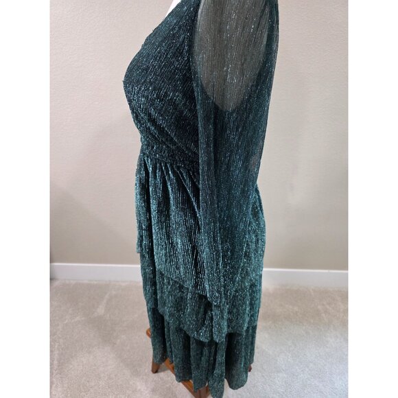 Shimmery Green Long Sleeve V-Neck Tiered Midi Dress XL Maurices - Picture 6 of 12